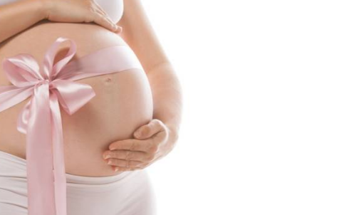 孕期肚子一边倒是什么原因 孕期肚子一边大是怎么回事