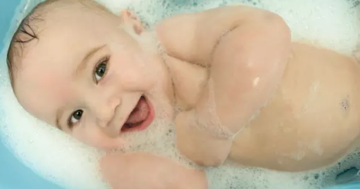 新生儿洗澡如何挑选澡盆 宝宝洗澡盆怎么挑选