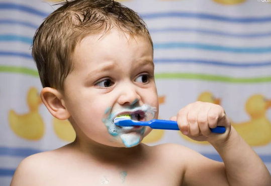 孩子不爱洗脸刷牙是怎么回事 如何培养孩子的良好习惯和方法
