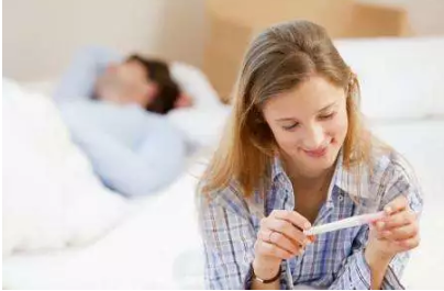 同房以后多久才能测出怀孕 早孕试纸怎么看有没有怀孕