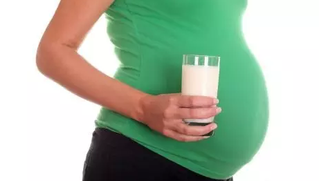 孕早期孕妇喝奶粉怎么喝 孕妇奶粉有什么好处