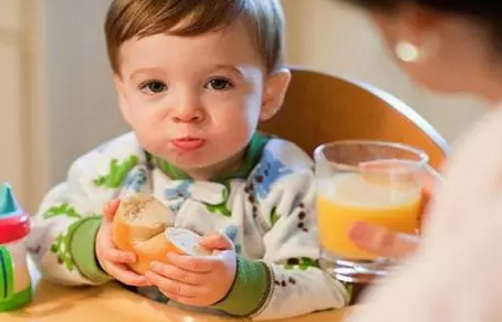 宝宝越吃越瘦是怎么回事 宝宝辅食怎么添加有营养