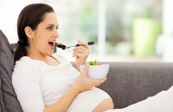 孕妇吃凉的食物对胎儿有什么影响 夏天孕妇饮食要注意什么 