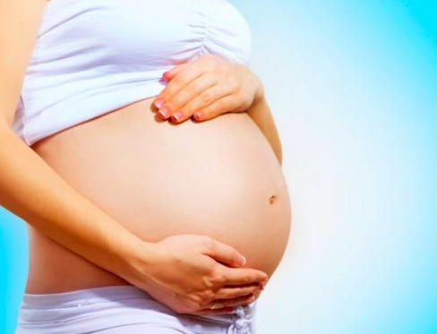 孕妇摸肚子会造成脐带绕颈吗 哪些情况下孕妇不能摸肚子