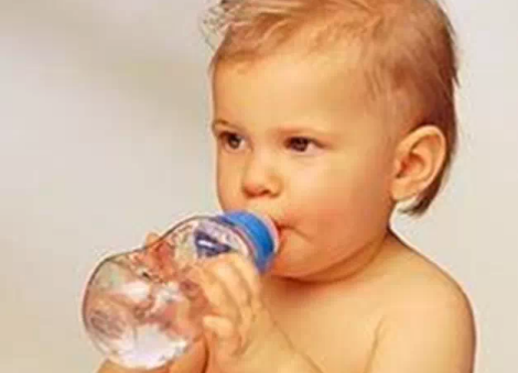 宝宝拉肚子会脱水吗 如何防止宝宝脱水