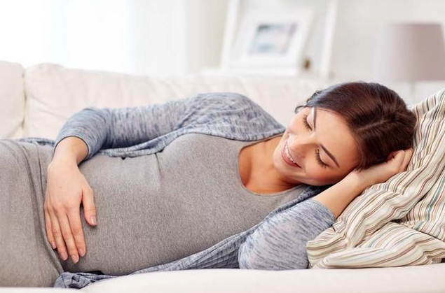 怀孕爱出汗是体虚吗 孕妇出汗对胎儿有影响吗