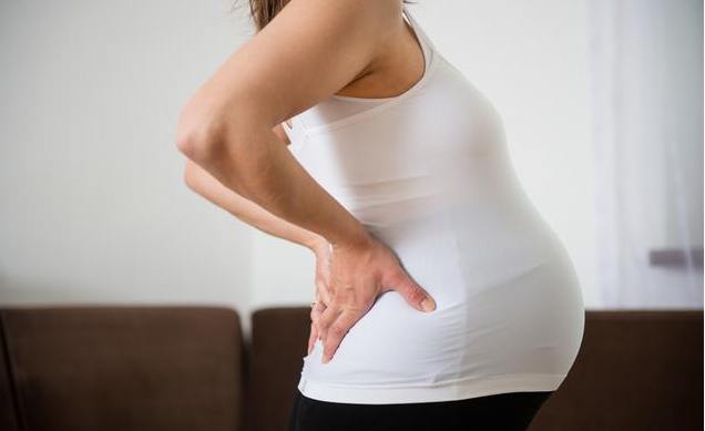 孕妇漏尿正常吗 孕晚期漏尿和漏羊水的区别