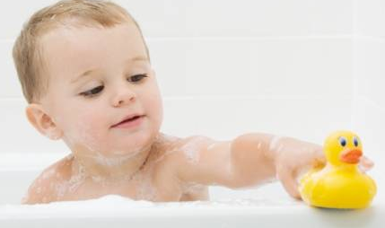 宝宝洗澡是有讲究的 这些情况不适合给宝宝洗澡