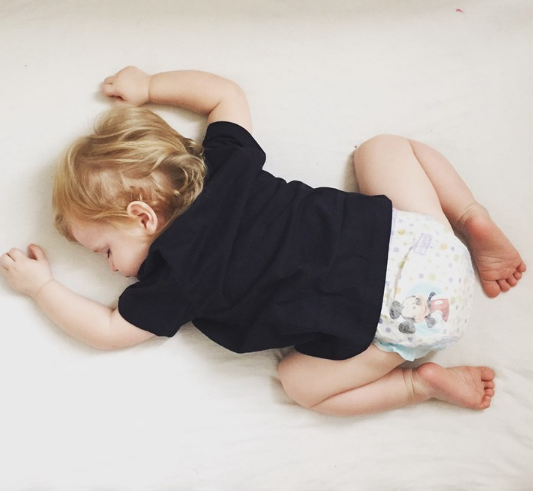 怎么让孩子夜里睡得好 用什么方法帮助孩子安睡比较好