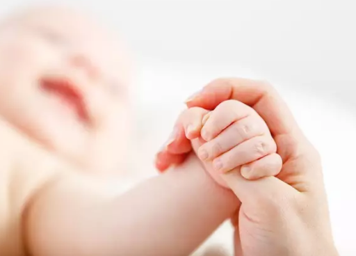 宝宝甲沟炎是怎么回事 宝宝甲沟炎怎么办