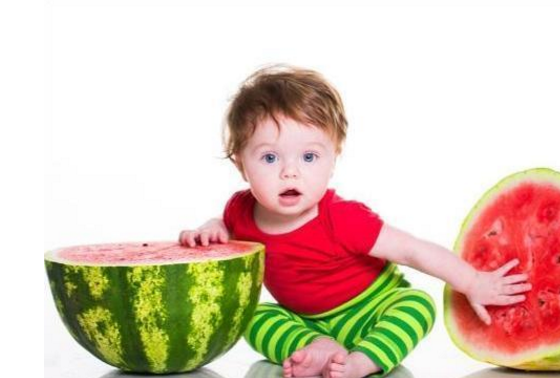 宝宝能吃冰西瓜吗 宝宝吃西瓜有什么好处