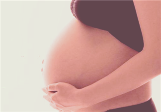 影响孕妇显怀时间早晚的原因是什么 怀孕显怀是哪个地方开始显