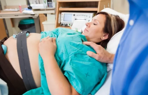 孕晚期假性宫缩频繁是不是快生了 孕晚期假性宫缩频繁对胎儿的影响