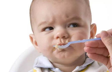宝宝贫血吃什么补血最快 宝宝补血的症状有哪些