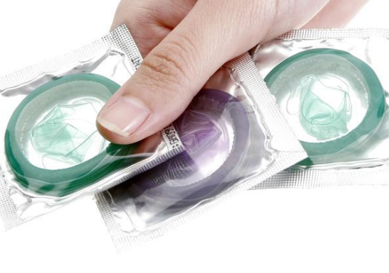 超薄避孕套安全吗 使用超薄避孕套要注意什么