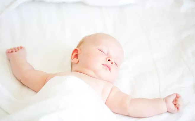 孩子睡觉时呼吸暂停是怎么回事 孩子睡觉时出现呼吸暂停怎么办