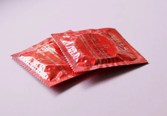使用避孕套有哪些副作用 哪些避孕套不要随意使用