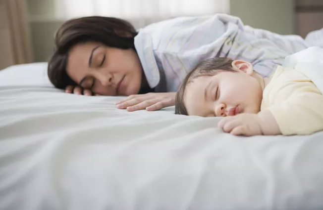 宝宝睡眠倒退期什么时候出现 如何帮助宝宝度过睡眠倒退期