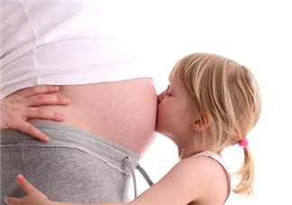 剖宫产二胎会导致子宫破裂吗 哪些孕妇适合剖腹产后阴道生产