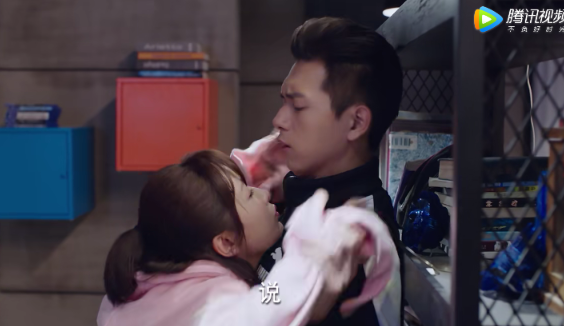 韩商言和佟年吻戏在哪一集 亲爱的热爱的吻戏在第几集