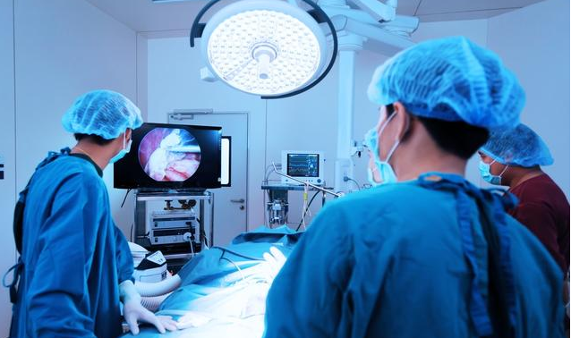腹腔镜手术几天可以出院 腹腔镜手术后多久能同房