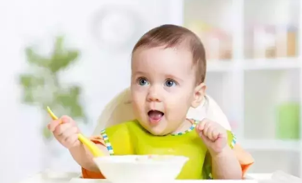 宝宝长牙期间胃口变差怎么办 孩子长牙期吃什么好