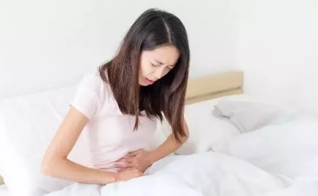 产后宫缩痛怎么缓解 月子期间宫缩疼要注意什么