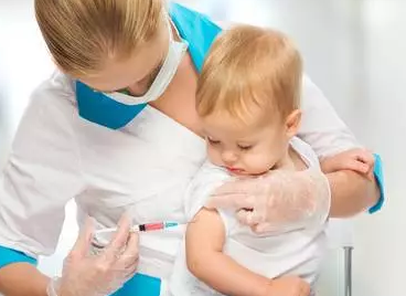 孩子打完疫苗发烧还要打吗 孩子打完疫苗发烧怎么办