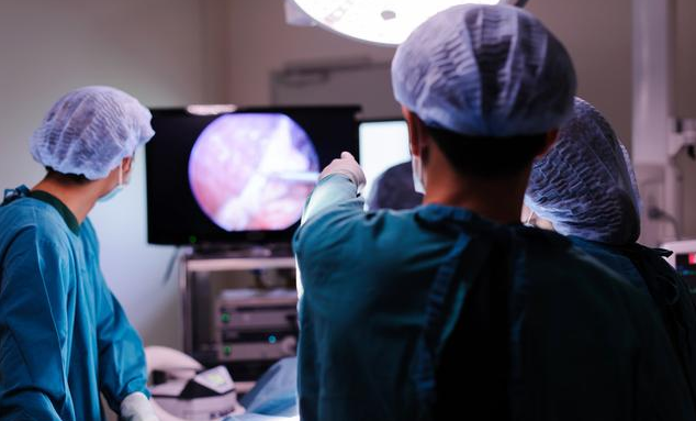 子宫内膜异位症做腹腔镜手术能怀孕吗 子宫内膜异位症做腹腔镜有风险吗