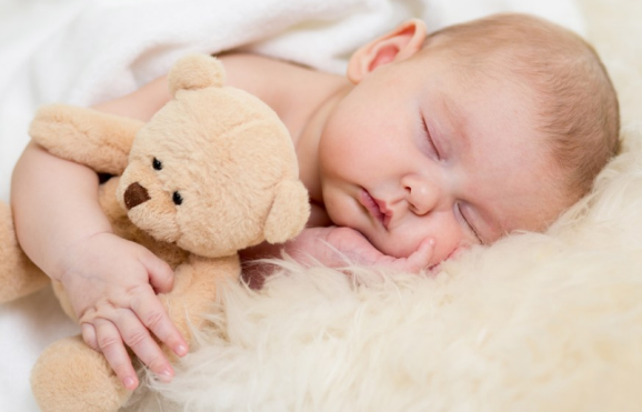 宝宝睡前一小时不能做什么 宝宝睡前的禁忌事项