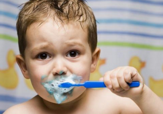 宝宝刷牙不配合怎么办 宝宝不爱刷牙怎么解决