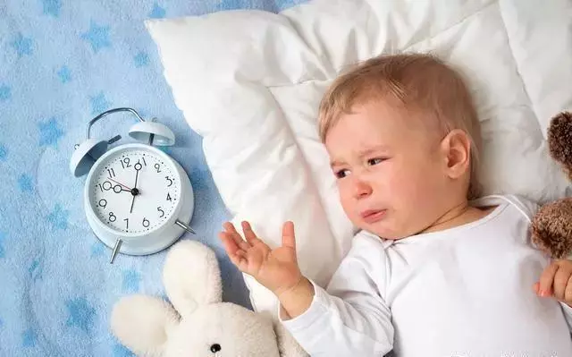 用什么方法可以让宝宝快点睡觉 孩子哭闹不睡觉怎么哄比较好