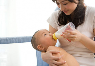 怎么判断宝宝的消化情况 母乳消化不好怎么办