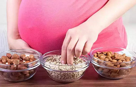 怀孕中期孕妇饮食注意事项 孕妇吃虾时要注意什么