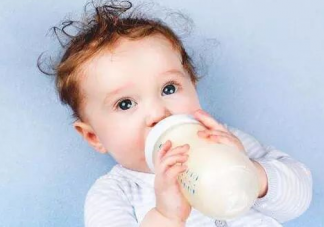 宝宝奶粉温度多少能喝 宝宝奶粉温度低了会有什么后果