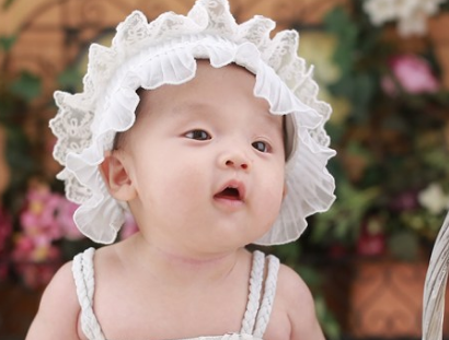 2019年中秋节出生的女宝宝如何取名 中秋节女宝宝好听有寓意的名字 