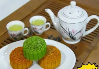 中秋节喝茶赏月的心情说说  关于中秋吃月饼喝茶赏月的句子