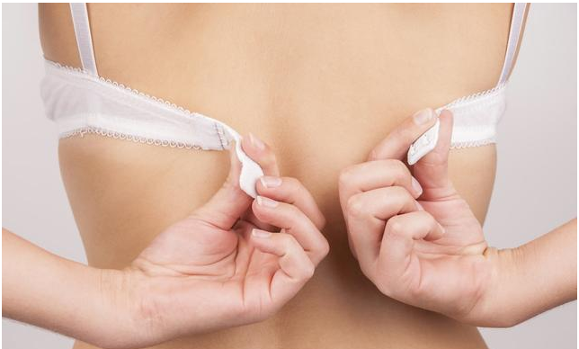 经常穿戴文胸会得乳腺癌吗 女性如何正确穿戴文胸