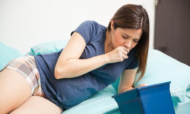 孕期反胃烧心怎么办 孕期反胃烧心的原因