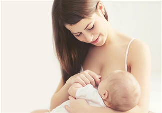 产后职场妈妈如何给宝宝母乳喂养 职场妈妈喂奶注意事项