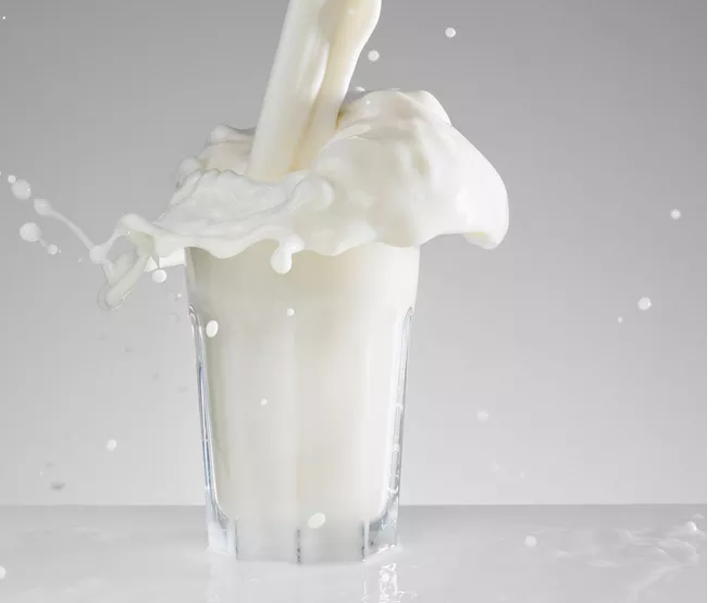 喝牛奶会使皮肤变白吗 喝牛奶会不会变白