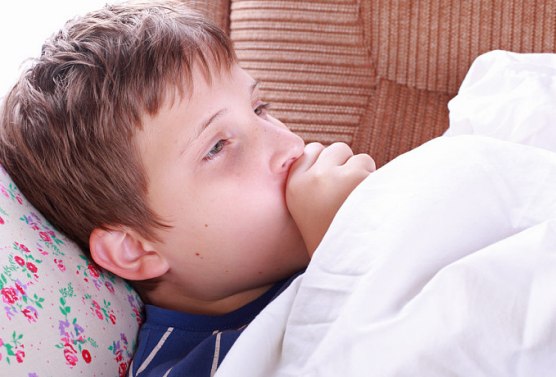 孩子感冒什么症状是肺炎 孩子肺炎怎么分辨