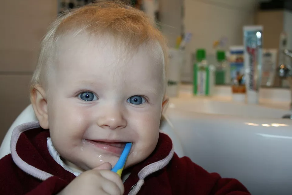 孩子的牙刷要怎么选比较好 适合孩子牙刷的选择原则
