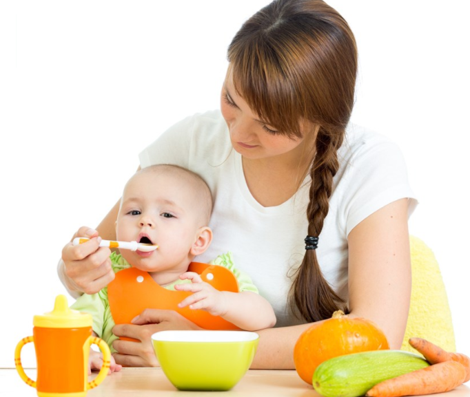 给宝宝喂饭带来的什么危害 如何养成良好的吃饭习惯