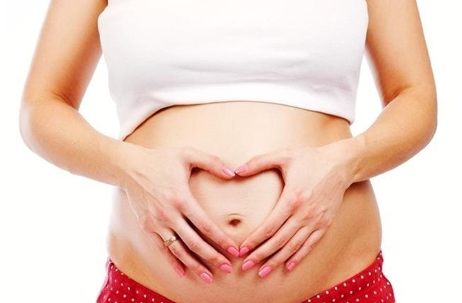 哪几类孕妇不要频繁摸肚子 禁止孕妇摸肚子的几种情况