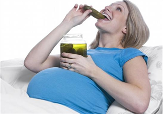 临产前产妇吃什么食物帮助顺产 临产前怎么吃比较好