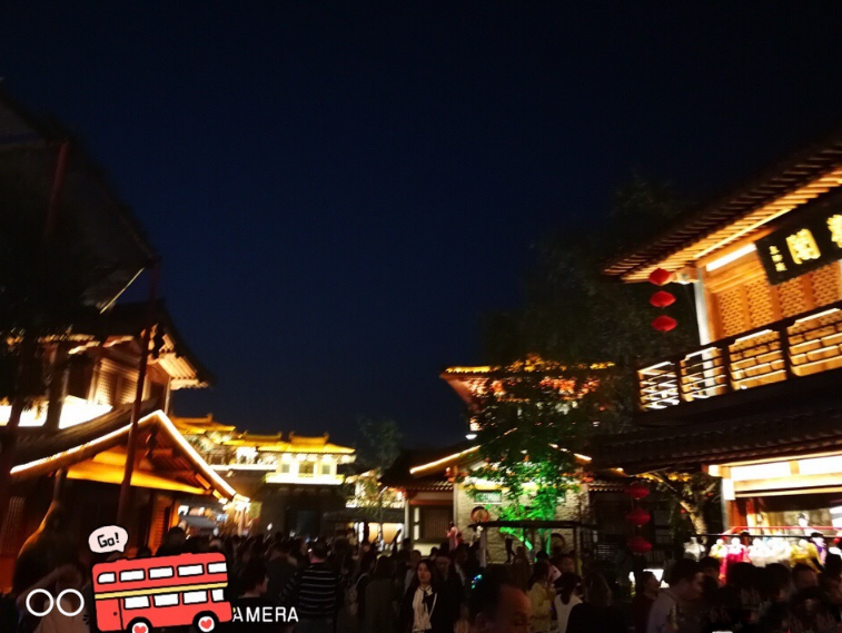 唐城夜景很美发什么好 关于唐城旅游的说说句子