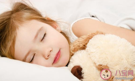 孩子最晚几点睡合适 孩子的最晚睡觉时间