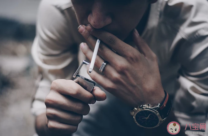 吸烟会增加抑郁和精神分裂风险吗 吸烟给心理健康带来什么影响