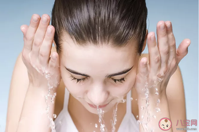冷热水交替洗脸能收缩毛孔吗 怎样洗脸才是正确